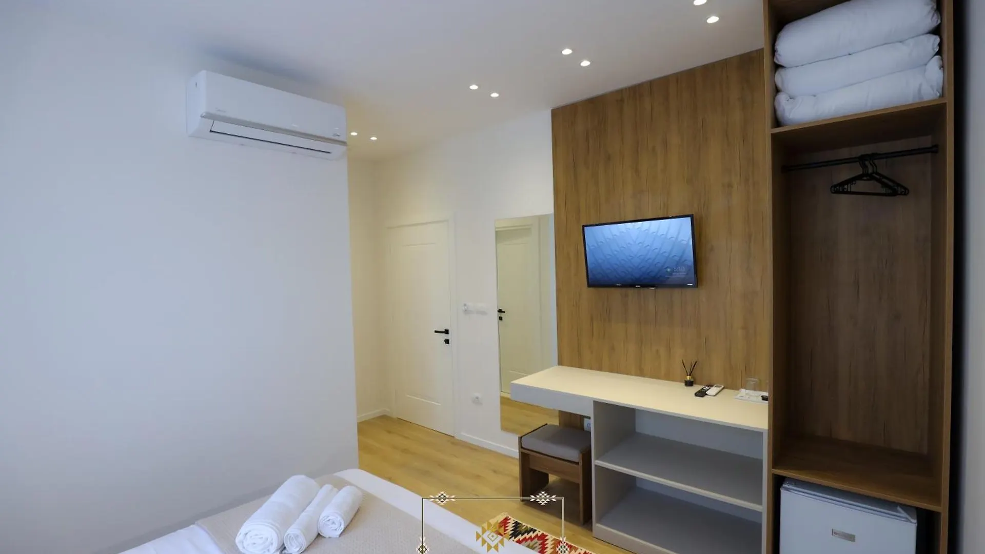 Hm Boutique Hotel Krujë