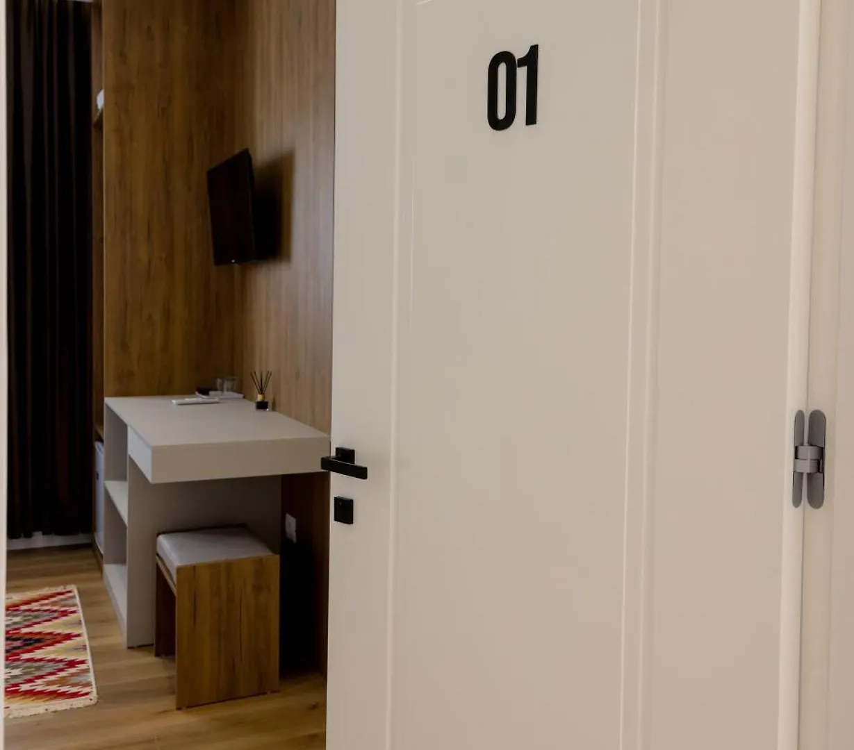 Hm Boutique Hotel Krujë 0*,